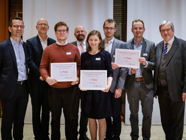 Verleihung der Preise für die drei besten Startups