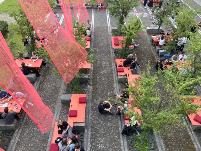 A bird’s-eye view of the courtyard