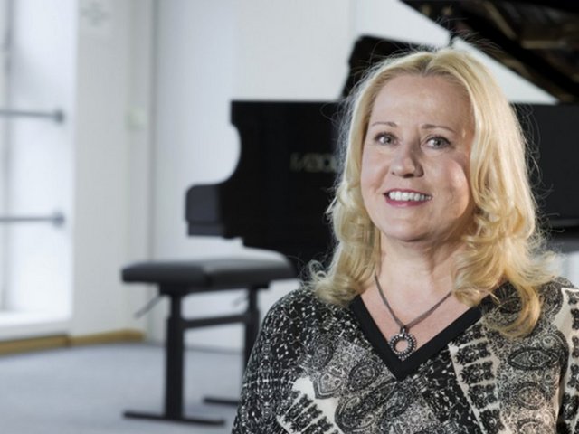 Frau Prof.in Simone Schröder; Dekanin der Fakultät 4  (Foto Ralf Schuster)