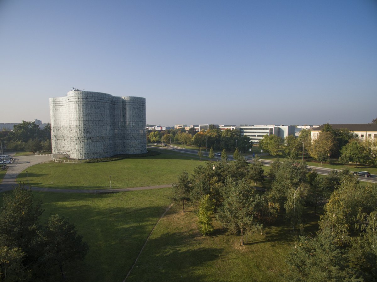 Universitätsbibliothek in einer Luftaufnahme