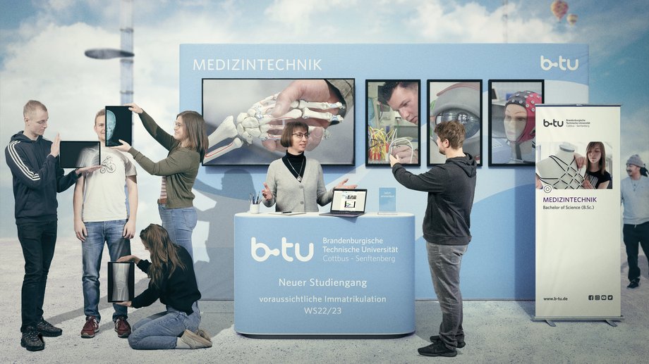 digitaler Messestand der Medzintechnik Symbol of a booth where interested people are exploring the medical technology degree program The image shows a booth with a lecturer and interested people who are learning about the medical technology degree program.
