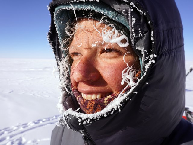 Portraitfoto Luise Näke auf Grönland