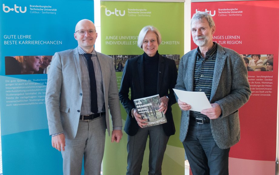 Staatskanzleichef Thomas Kralinski zeichnet das Job Shadowing als Demografie-Beispiel aus Staatskanzleichef Thomas Kralinski zeichnet das Job Shadowing als Demografie-Beis