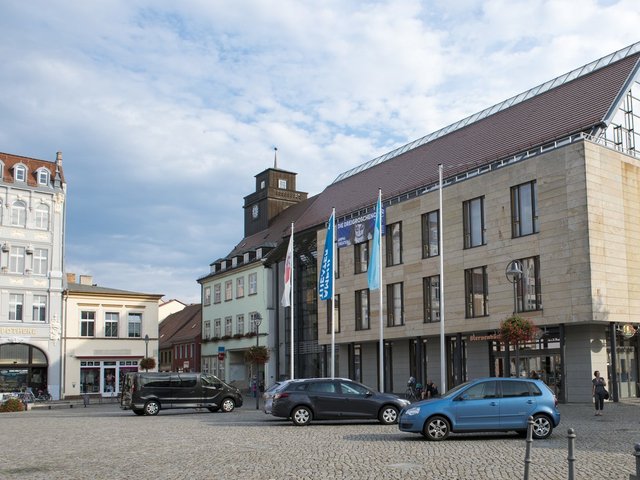 The Senftenberg marketplace with the town hall. Photo: BTU, Ralf Schuster