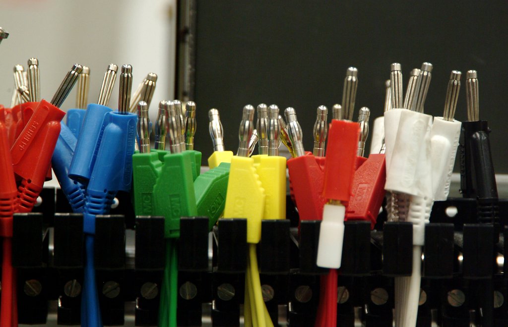 Arbeitsschutz Verschiedene Kabel