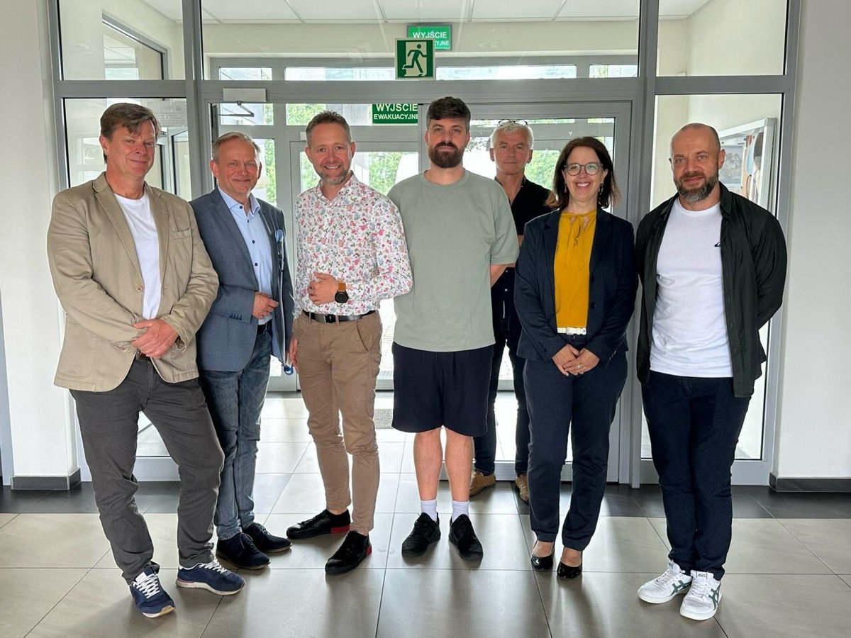 Gruppenfoto mit Vertretern von Lausitz Science Park, Park Technologiczny Interior, Sinersio Polska Sp. und BHM Chemicals