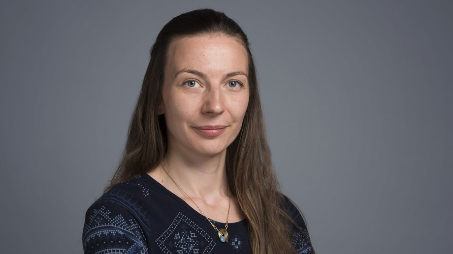 Franziska Weidle Portrait von wiss. MItarbeiterin Franziska Weidle, arbeitet am FG Kunst