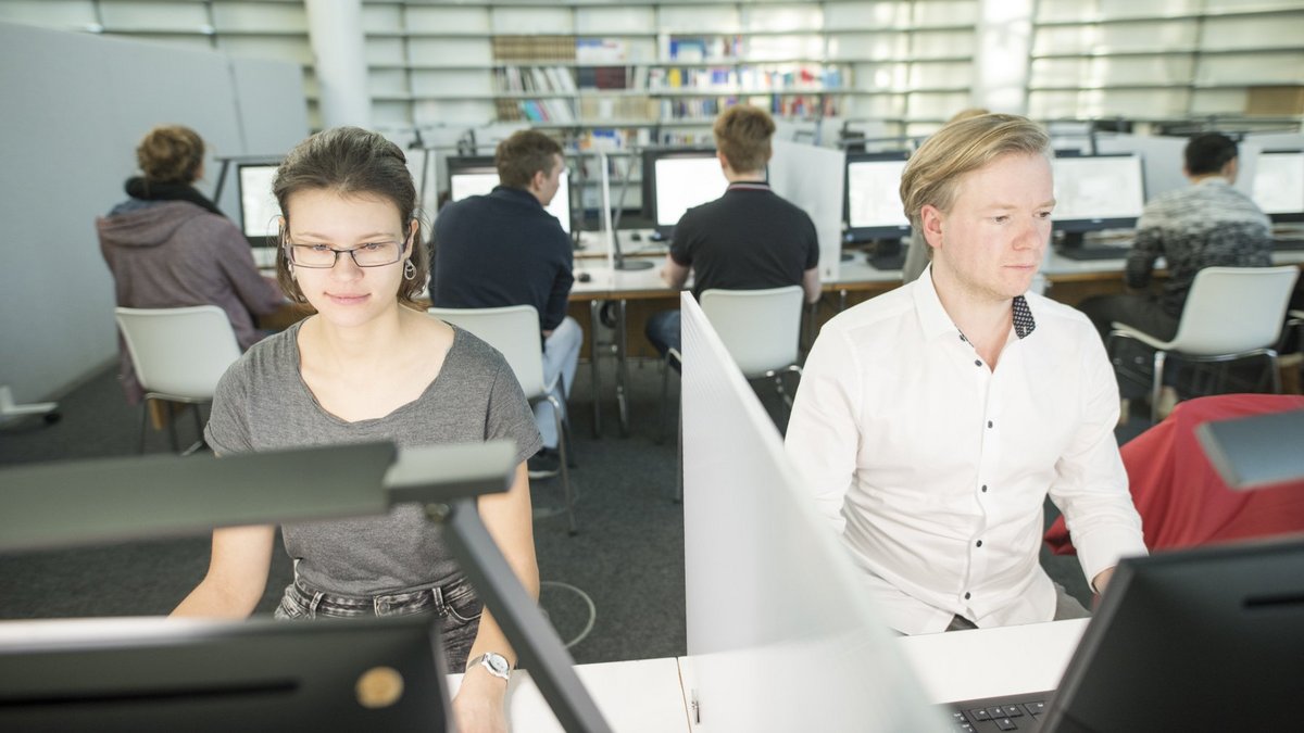 Coverbild zu "eAssessments & ePrüfungen": ePrüfung im Assessmentcenter