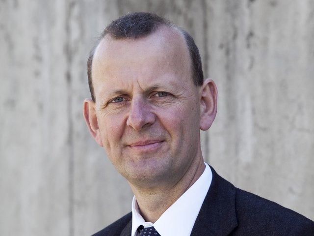 Portraitfoto von Axel Klausmeier