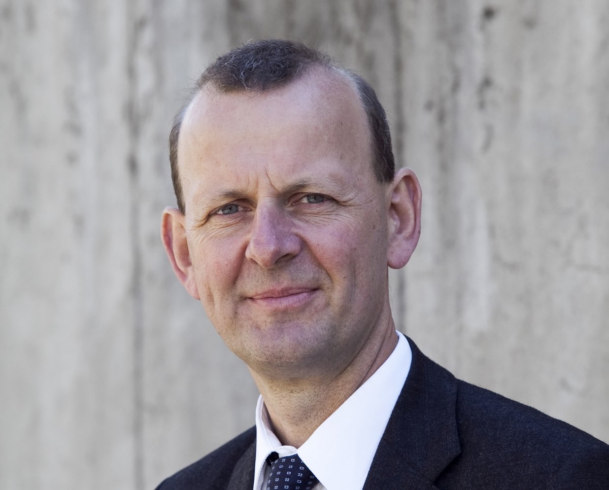 Portraitfoto von Axel Klausmeier
