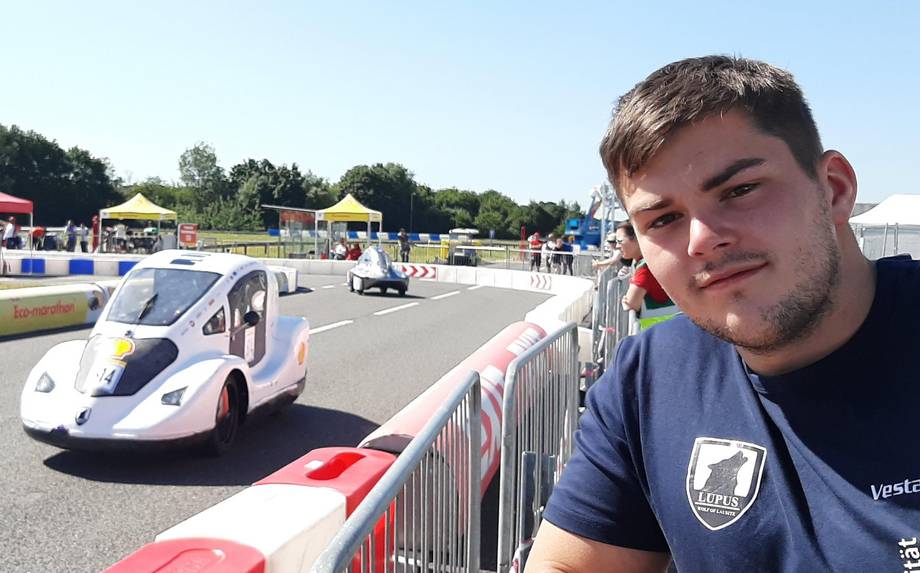 Alexander Leschke Maschinenbaustudent Alexander Leschke beim Shell Eco Marathon in London