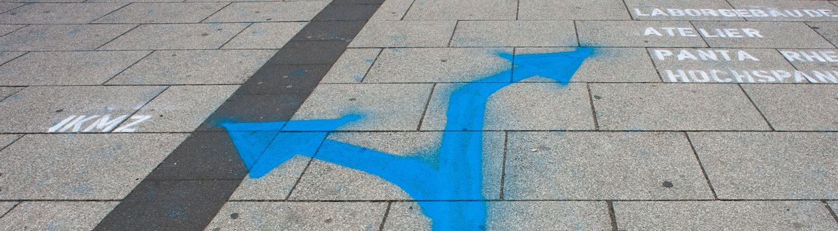 Netzwerk Wegweiser auf dem Campus