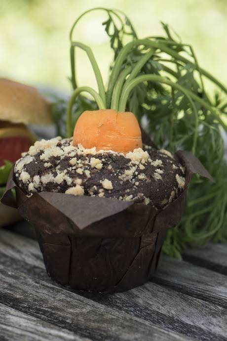 Iss mal anders - Gesundheitstag Ein Muffin mit Karottentopping
