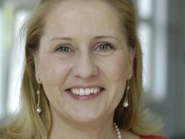 Portrait Prof. Simone Schröder