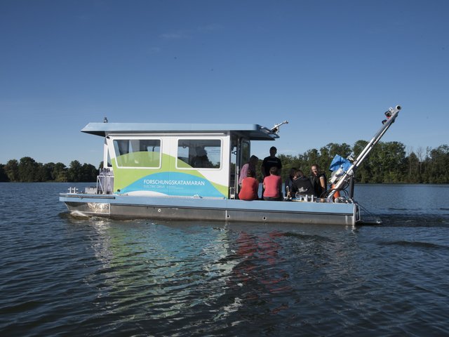 BTU Forschungskatamaran auf dem Scharmützelsee