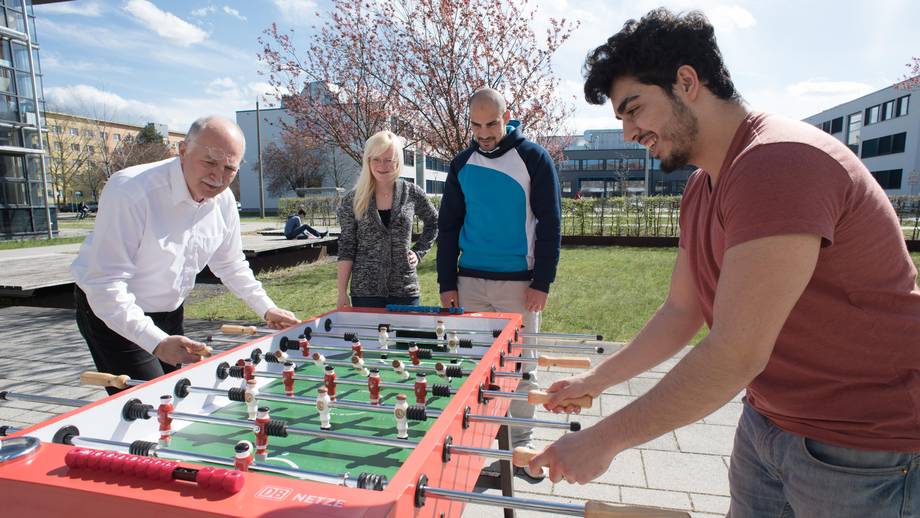 Wertekultur Kickerspiel im Freien