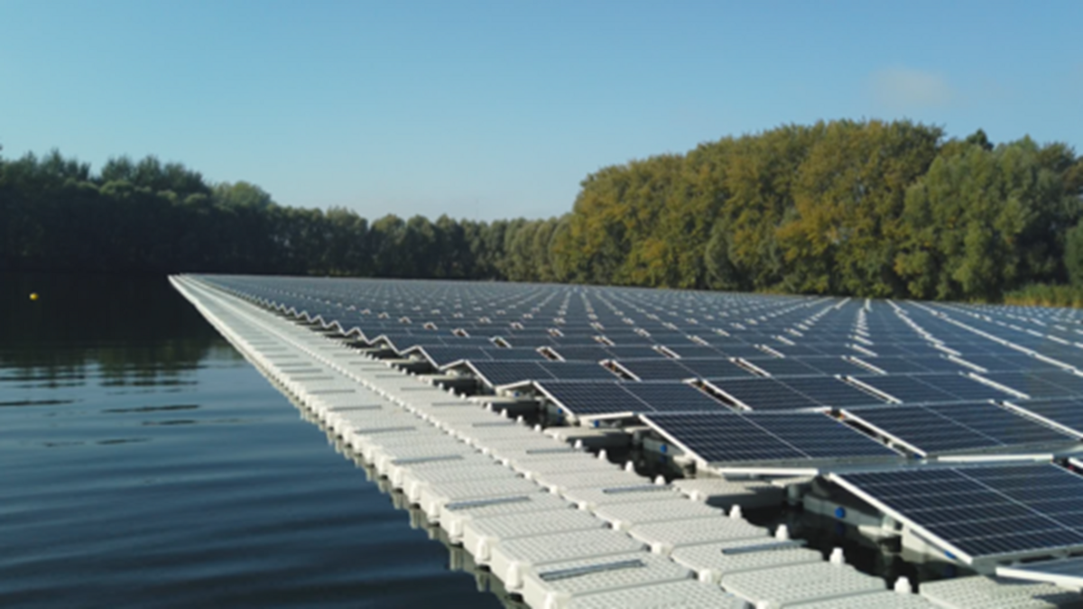 Floating photovoltaic system