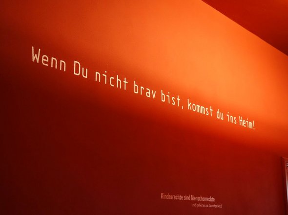 Zitat im Jugendwerkhof Torgau