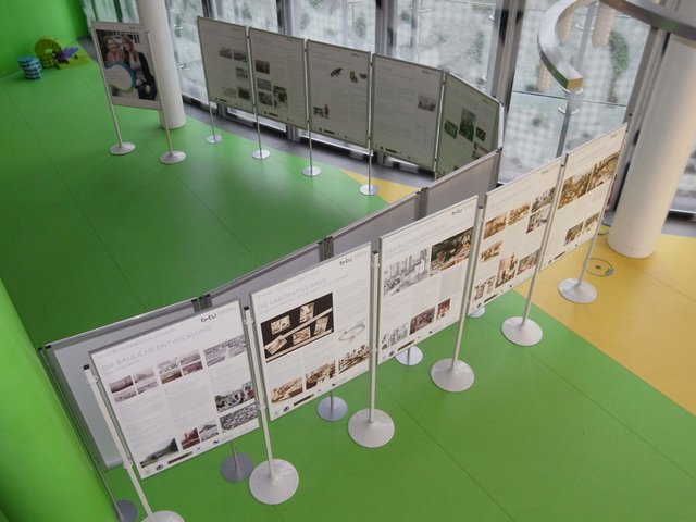 16 display boards about the academic location Senftenberg