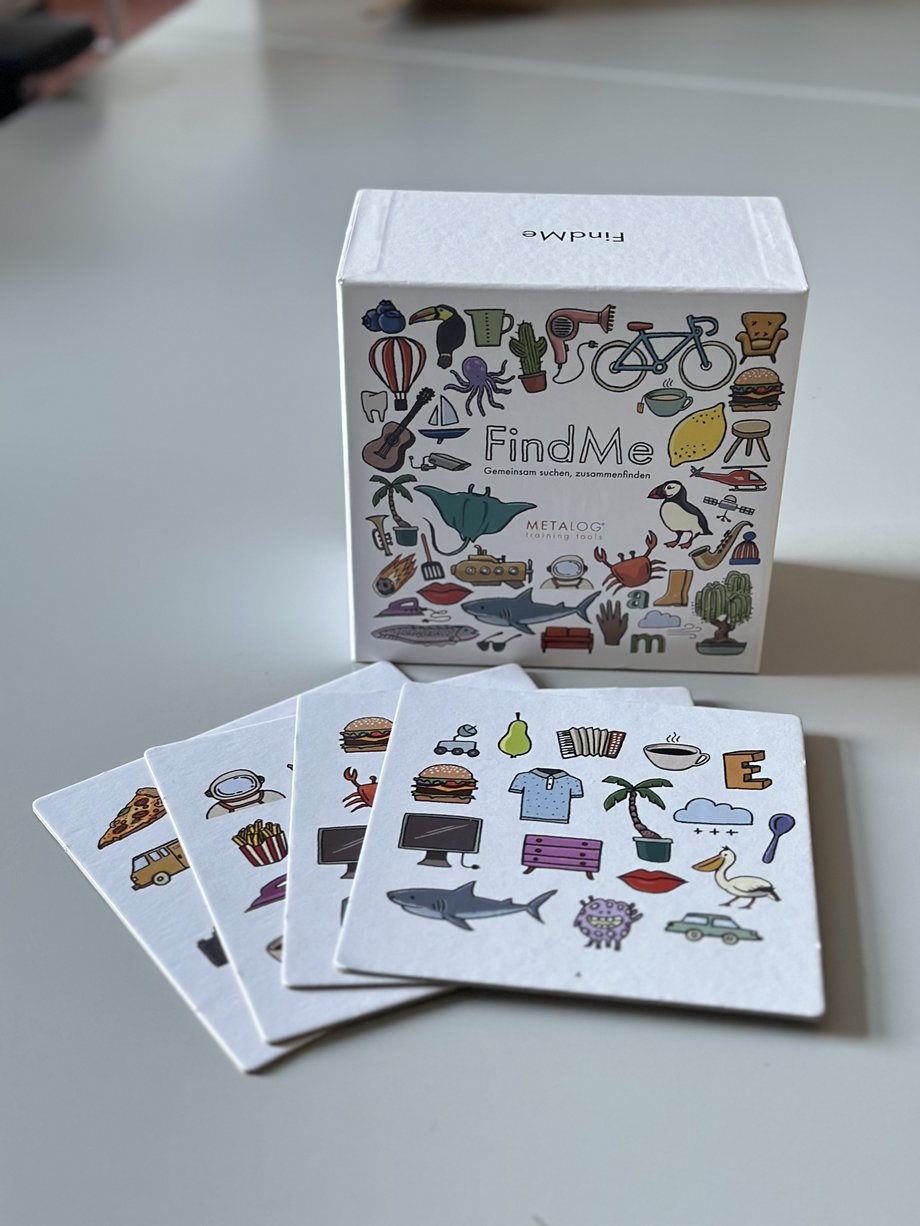 Das Foto zeigt das im Labor für Didaktik und Methoden ausleihbare Material "FindMe".