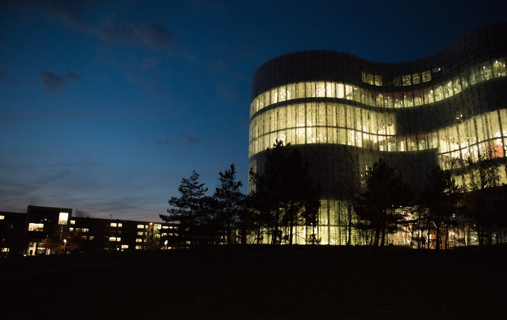 IKMZ bei Nacht Bibliothek geschlossen