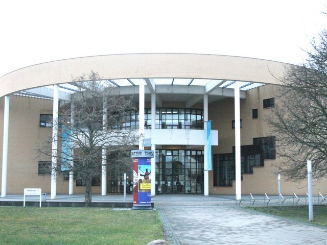 Blick auf das Konrad-Zuse-Medienzentrum.