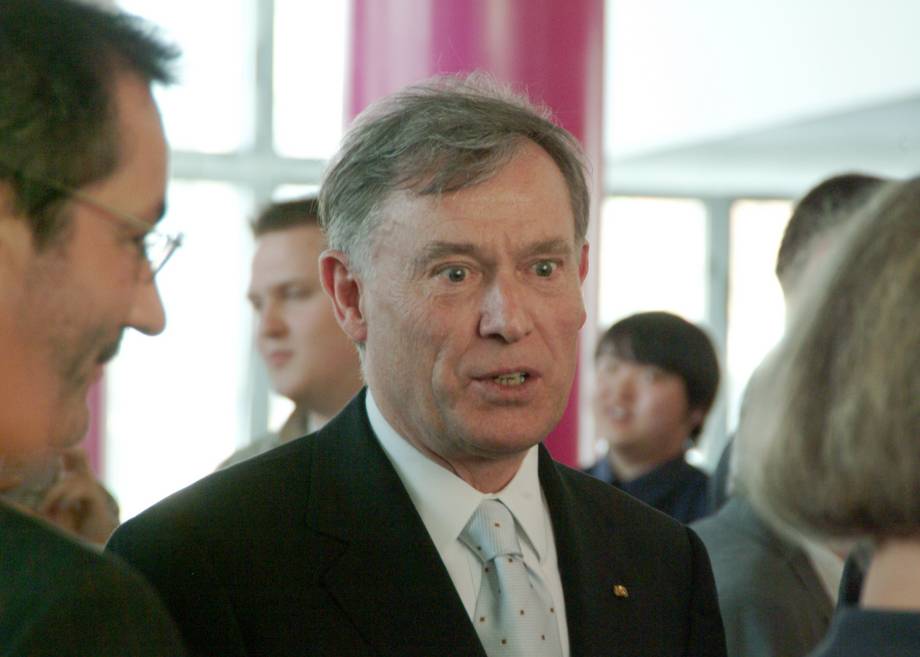 Der ehemalige Bundespräsident, Horst Köhler zu Besuch im IKMZ.