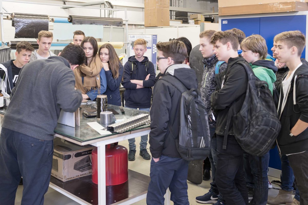 Schüler/innen beim Zukunftstag am Fachgebiet LsW