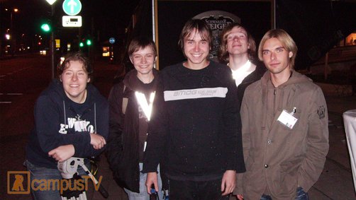 Erschöpft aber glücklich um halb 2 Nachts. (Trixi Annelie, Flo, Andreas, David) Erschöpft aber glücklich um halb 2 Nachts. (Trixi Annelie, Flo, Andreas, David)
