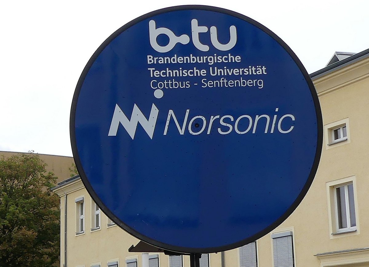 Die Akustische Kamera auf dem Senftenberger BTU-Campus. Foto: Robert Schneider