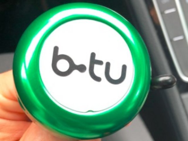 Klingel mit BTU-Logo