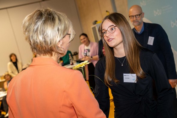 Anelie Walter Anelie Walter