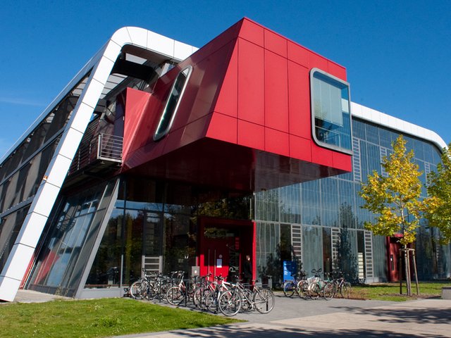 Die Panta Rhei Halle am Zentralcampus in Cottbus