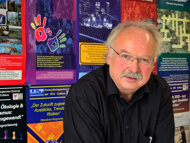 Prof. Schluchter im Humanökologischen Zentrum an der BTU