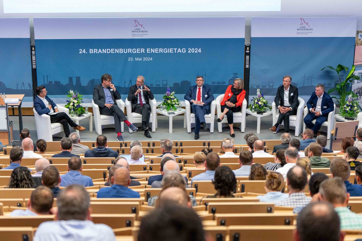 Podiumsdiskussion