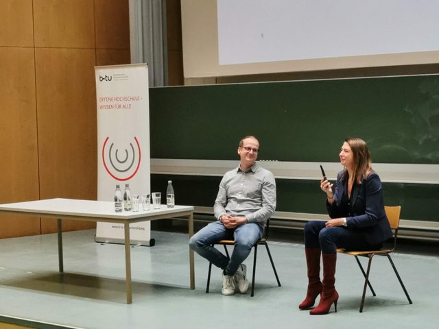 Dr. Jakob Pohlisch und Ariane Derks bei Open BTU