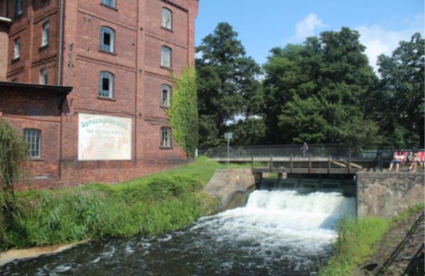 Wehr mit Spreewaldmühle in Burg (Spreewald) 