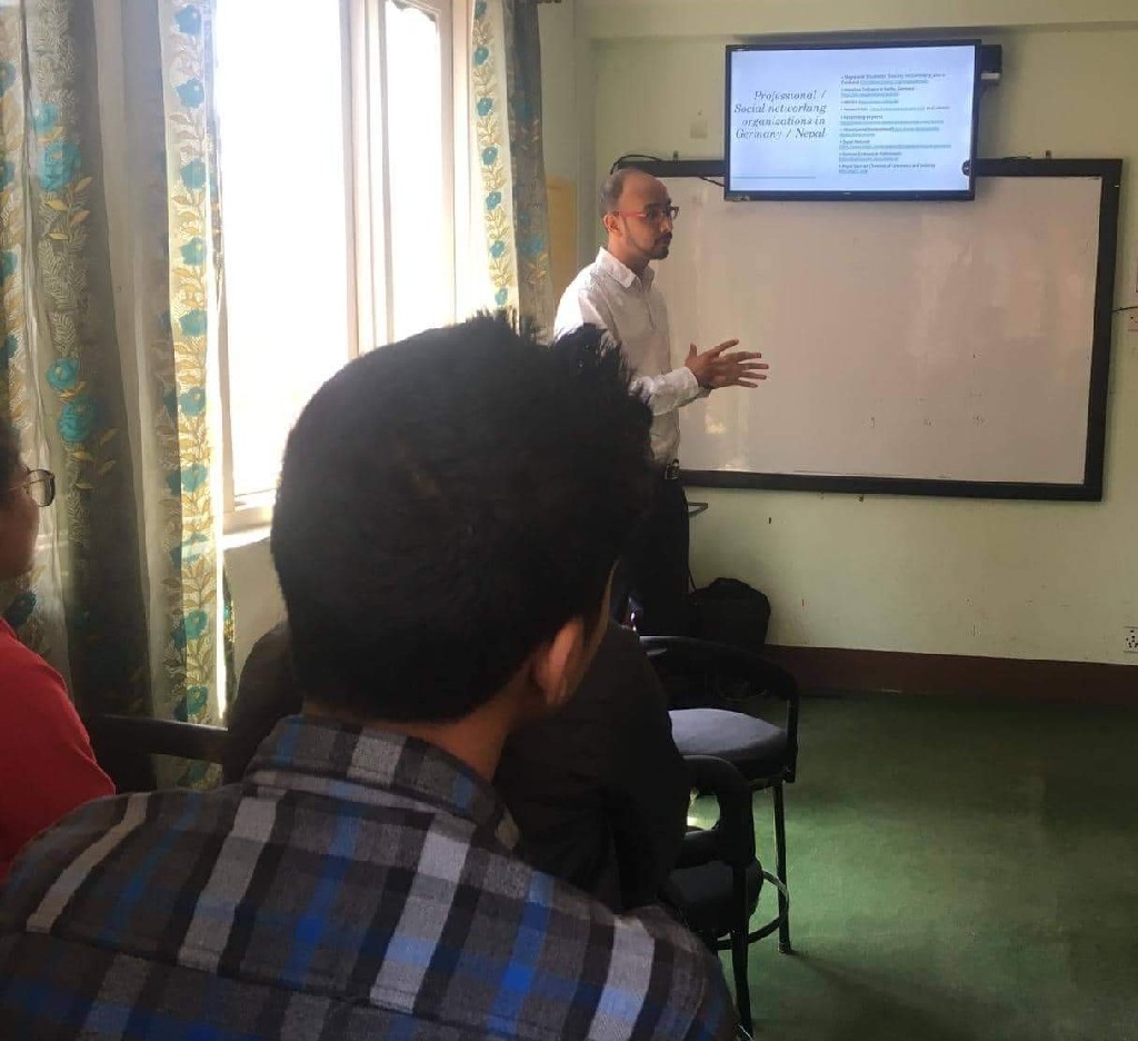 Alumnus Suman Budhathoki at an Alumni-Talk in Nepal