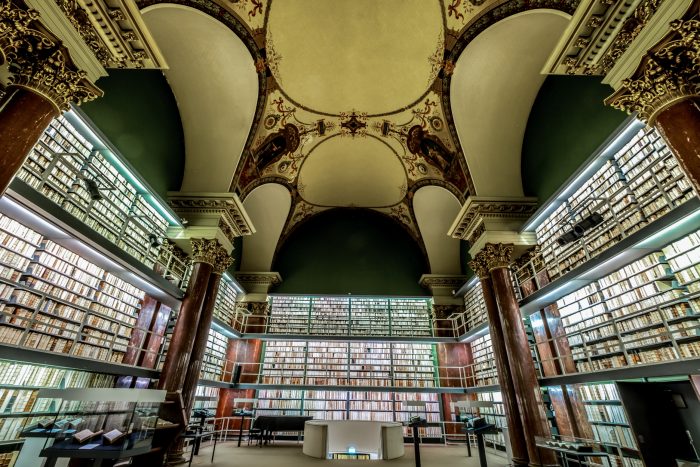 Ausstellung "Bibliotheken im Wandel der zeiten" mit Fotografien von Ulrike Wiese