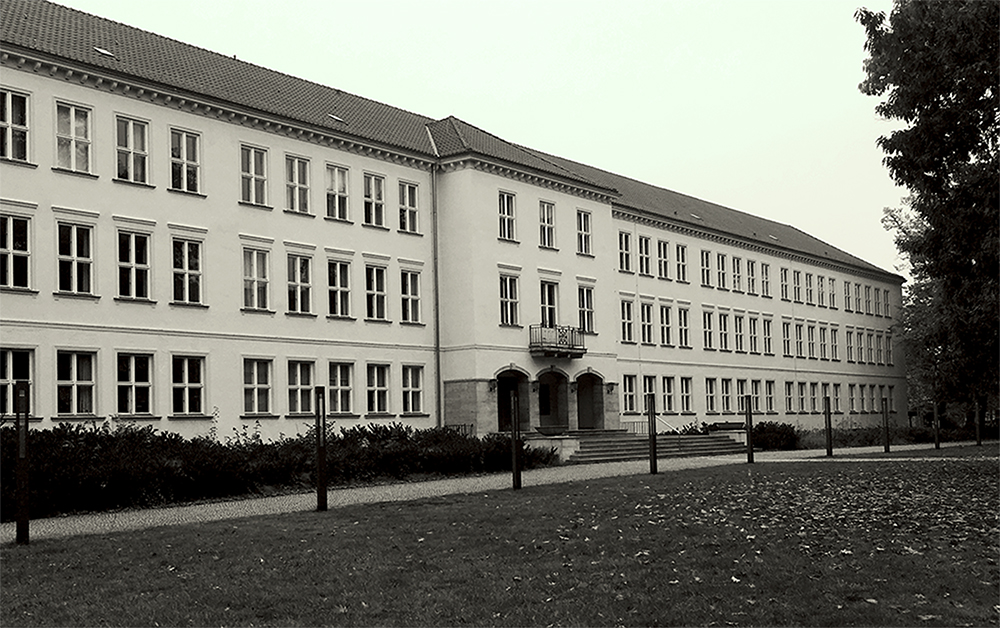 Alte Hochschule für Bauwesen in der Sielower Straße 10