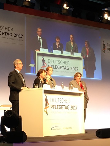 Deutscher Pflegetag 2017 Berlin
Prof. Juliane Eichhorn
Herausbildung klinischer Expertise am Beispiel von ANP