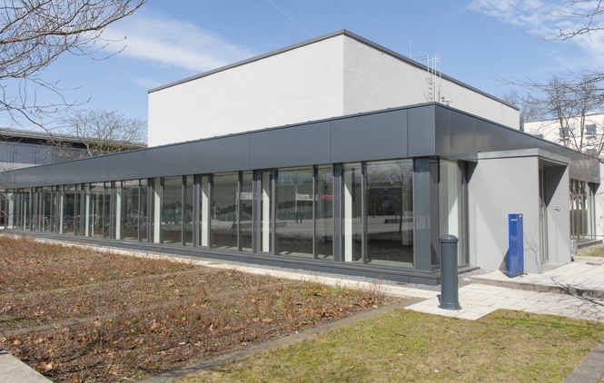 Das Zentralen Hörsaalgebäude auf dem Zentralcampus Cottbus der BTU Cottbus-Senftenberg.