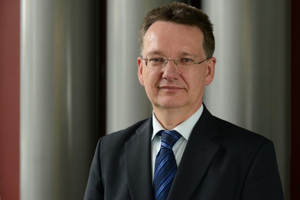 Porträtfoto von Prof. Dr.  Jan-Heiner Küpper. Foto: Steffen Rasche 
