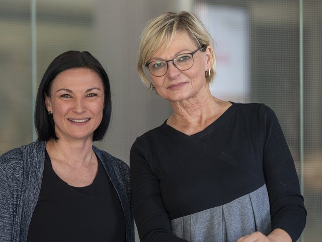 Jenny Scholka und Birgit Hendrischke
